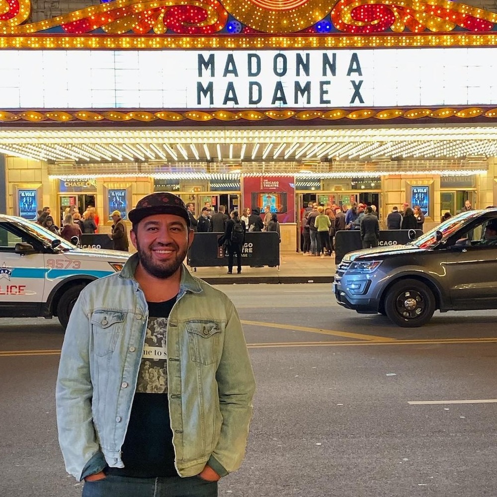 Meet your Posher, Henry